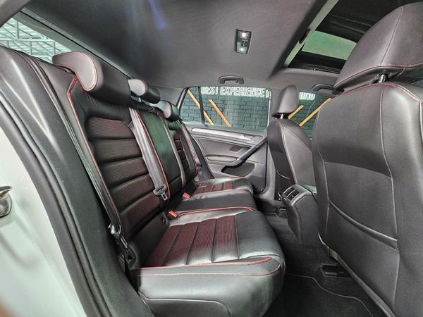 2019-Volkswagen-Golf-VII-GTI-20-TSI-Auto image:20