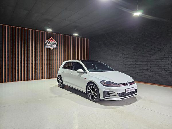 2019-Volkswagen-Golf-VII-GTI-20-TSI-Auto image:2