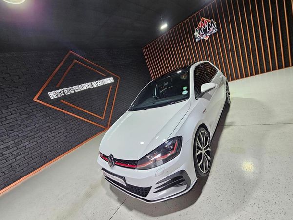 2019-Volkswagen-Golf-VII-GTI-20-TSI-Auto image:3