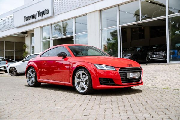 2015-Audi-TT-Coupe-20-TFSI-quattro-Auto image:2