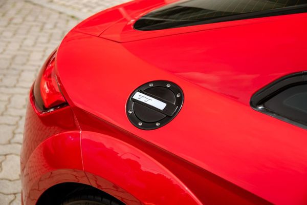 2015-Audi-TT-Coupe-20-TFSI-quattro-Auto image:7