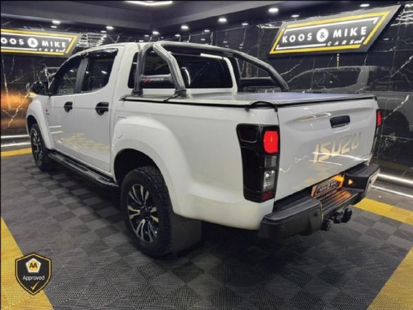 2017-Isuzu-KB-250-D-Teq-HO-X-Rider-Double-Cab image:12