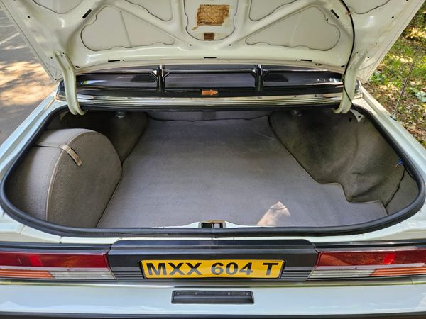 1988-Toyota-Cressida-RSi image:13