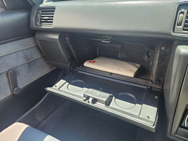 1988-Toyota-Cressida-RSi image:17