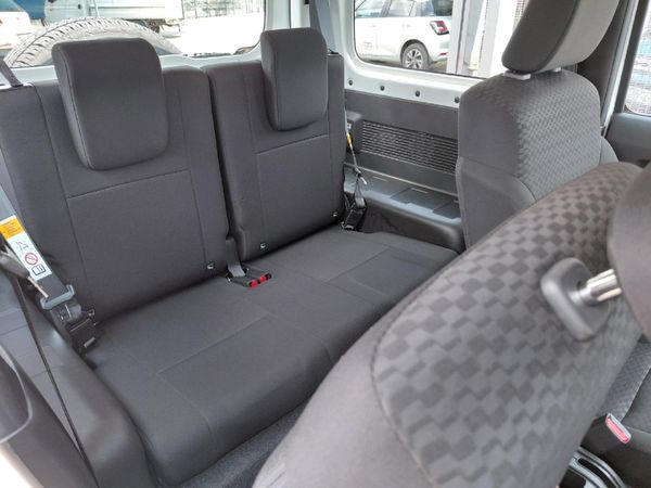 2026-Suzuki-Jimny-15-GLX-Auto image:14