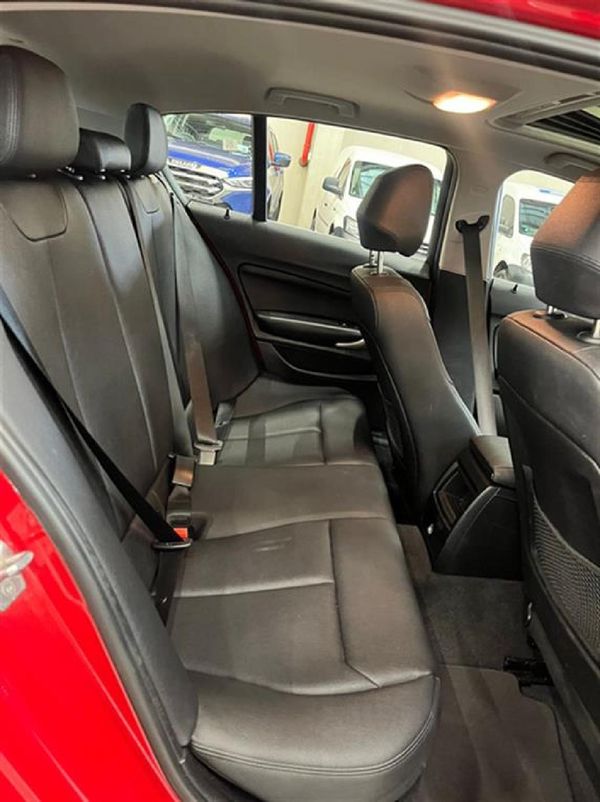 2016-BMW-1-Series-120i-5-dr-Urban-Line-Auto image:12