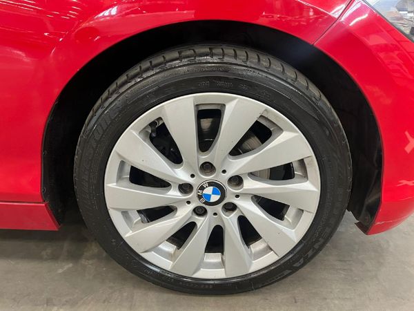 2016-BMW-1-Series-120i-5-dr-Urban-Line-Auto image:8