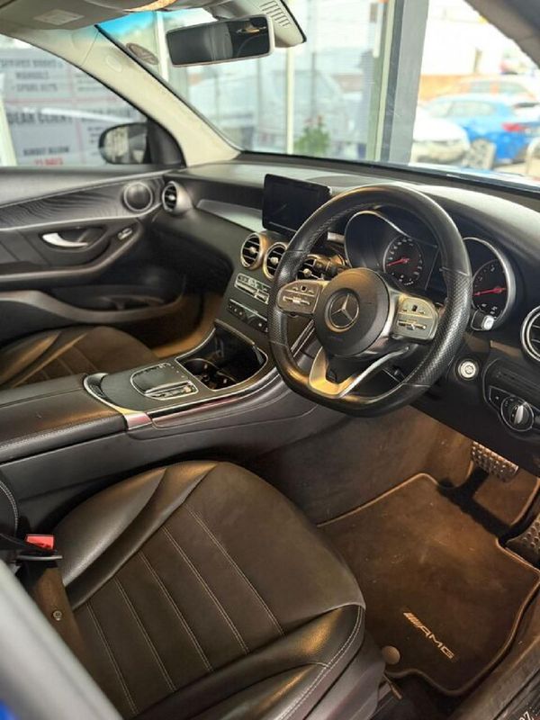 2020-Mercedes-Benz-GLC-300d-4Matic image:5