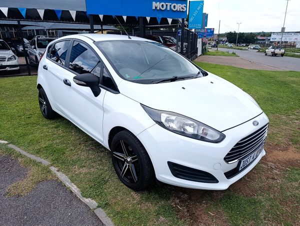2016-Ford-Fiesta-14-Ambiente-5-dr image:1