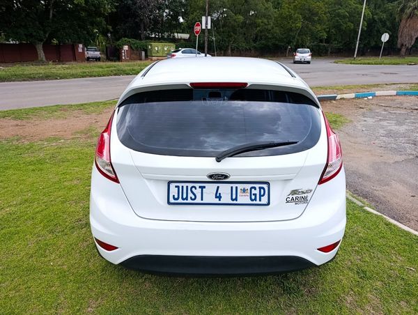 2016-Ford-Fiesta-14-Ambiente-5-dr image:7