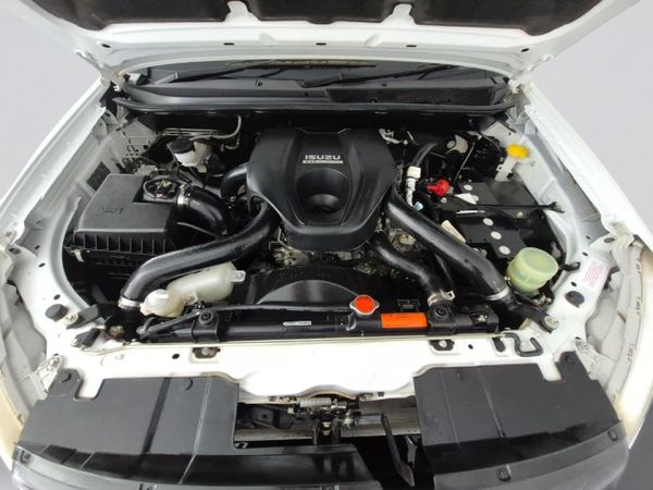 2022-Isuzu-D-Max-250-HO-Hi-Rider-Double-Cab image:13