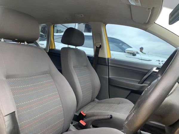 2017-Volkswagen-Polo-Vivo-CitiVivo-14-5-dr image:6