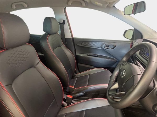 2022-Hyundai-Grand-i10-12-Fluid image:8