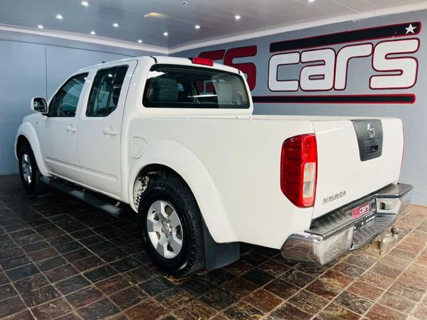 2012-Nissan-Navara-25-dCi-XE-Double-Cab image:5