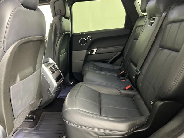2020-Land-Rover-Range-Rover-Sport-30-D-HSE-225kW image:3