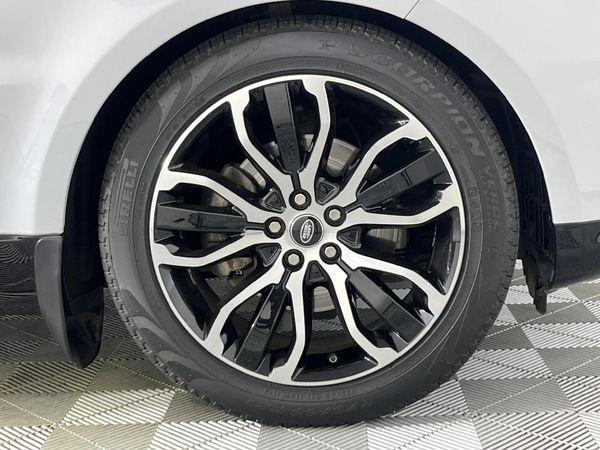2020-Land-Rover-Range-Rover-Sport-30-D-HSE-225kW image:5