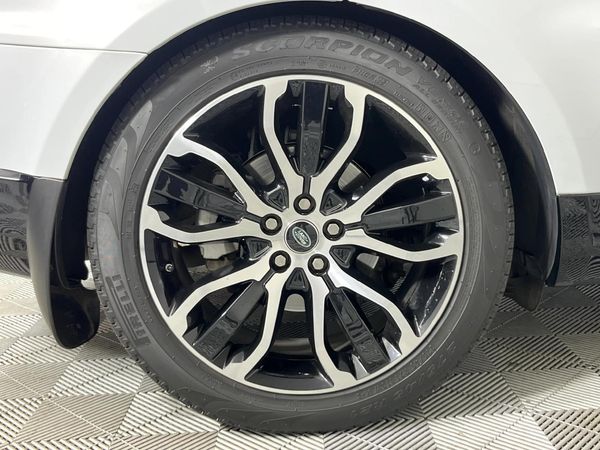2020-Land-Rover-Range-Rover-Sport-30-D-HSE-225kW image:7