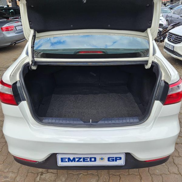 2018-Kia-Rio-14-Tec-Sedan-Auto image:14