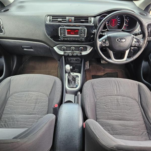 2018-Kia-Rio-14-Tec-Sedan-Auto image:3