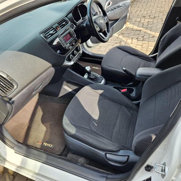 2018-Kia-Rio-14-Tec-Sedan-Auto image:5