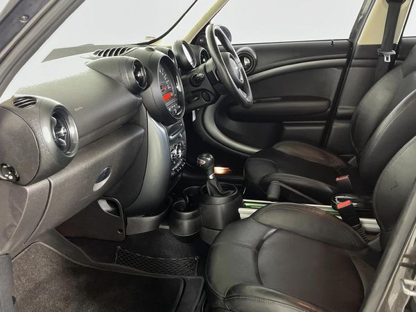 2016-MINI-Countryman-Cooper-S-Auto image:8
