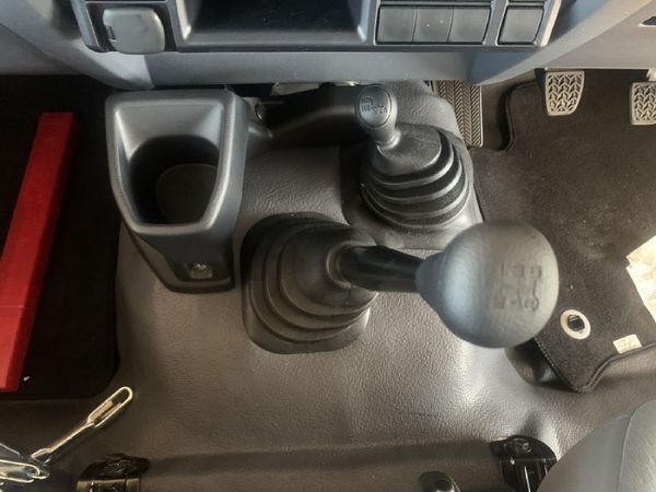 2026-Toyota-Land-Cruiser-79-42-D-Double-Cab image:11