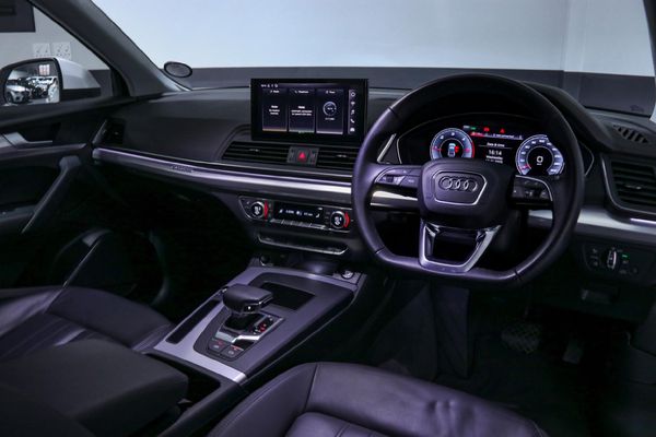 2023-Audi-Q5-Sportback-quattro-ADV-Auto-40-TDI image:4