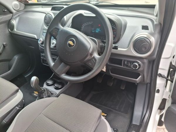 2017-Chevrolet-Utility-14-Club image:7