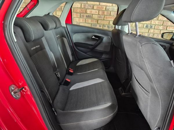 2016-Volkswagen-Polo-Cross-12-TSI image:16