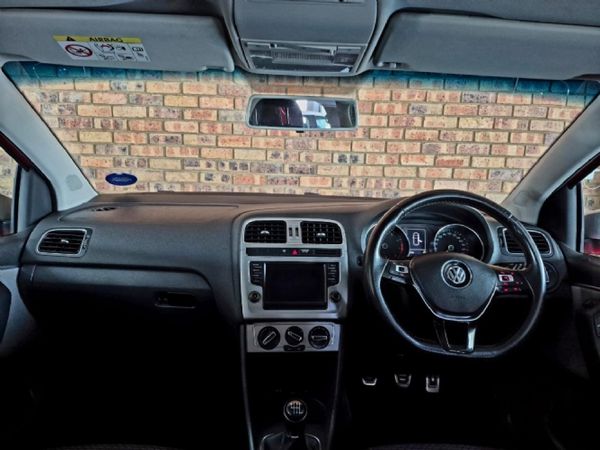 2016-Volkswagen-Polo-Cross-12-TSI image:18