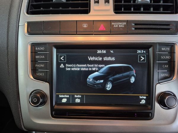 2016-Volkswagen-Polo-Cross-12-TSI image:24