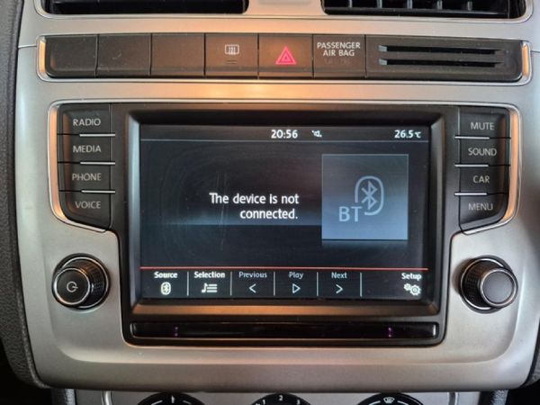 2016-Volkswagen-Polo-Cross-12-TSI image:25