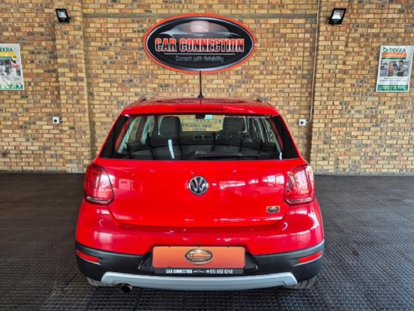 2016-Volkswagen-Polo-Cross-12-TSI image:8