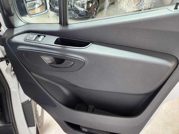2026-Mercedes-Benz-Sprinter-311-20-CDI-FC-PV image:11