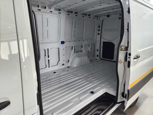 2026-Mercedes-Benz-Sprinter-311-20-CDI-FC-PV image:15