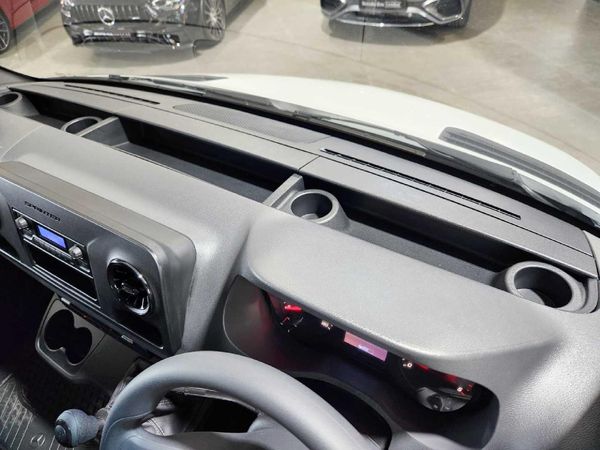 2026-Mercedes-Benz-Sprinter-311-20-CDI-FC-PV image:16