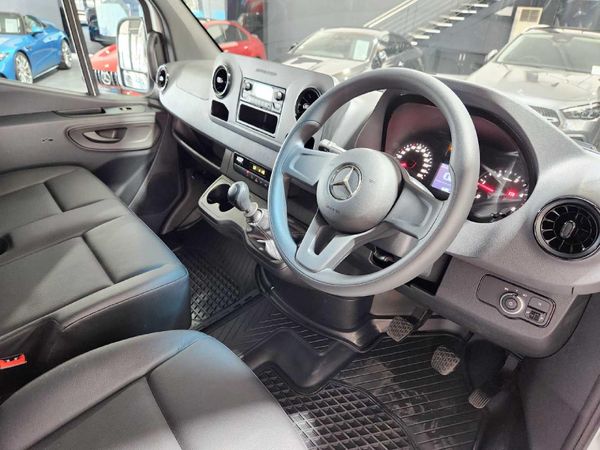 2026-Mercedes-Benz-Sprinter-311-20-CDI-FC-PV image:7