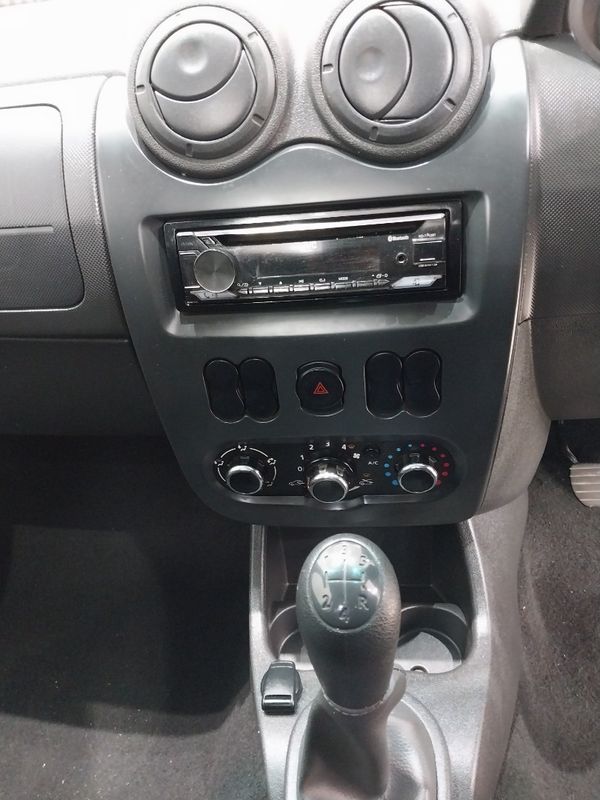 2022-Nissan-NP200-16-AC-Safety-Pack image:10