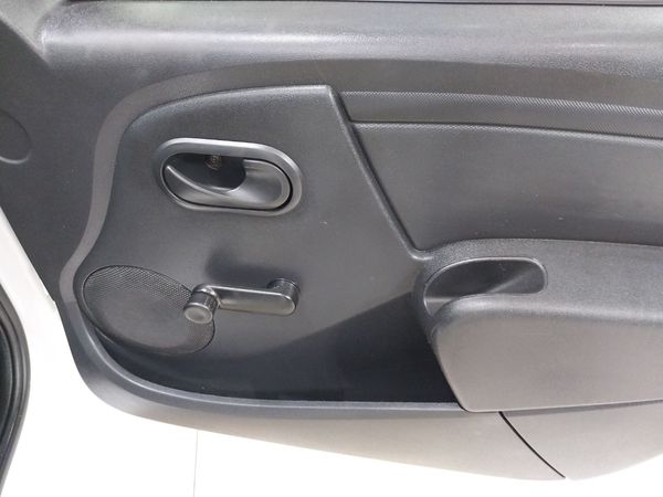 2022-Nissan-NP200-16-AC-Safety-Pack image:13