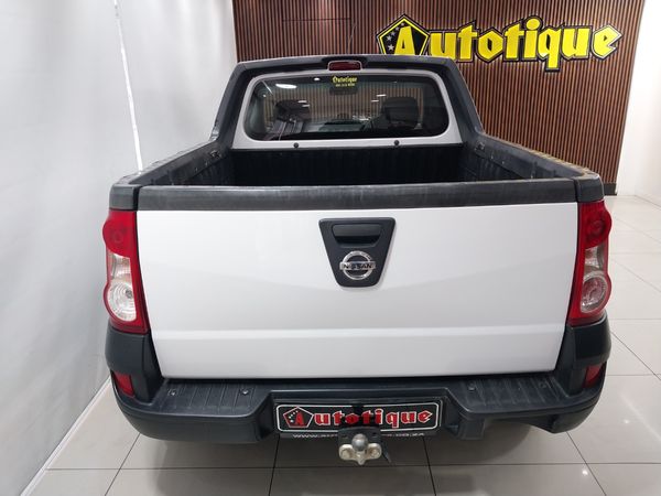 2022-Nissan-NP200-16-AC-Safety-Pack image:7