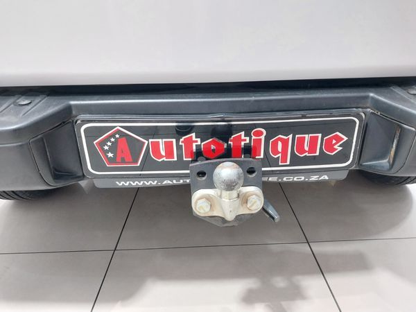 2022-Nissan-NP200-16-AC-Safety-Pack image:8