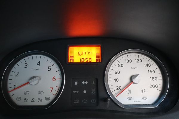 2022-Nissan-NP200-16 image:9
