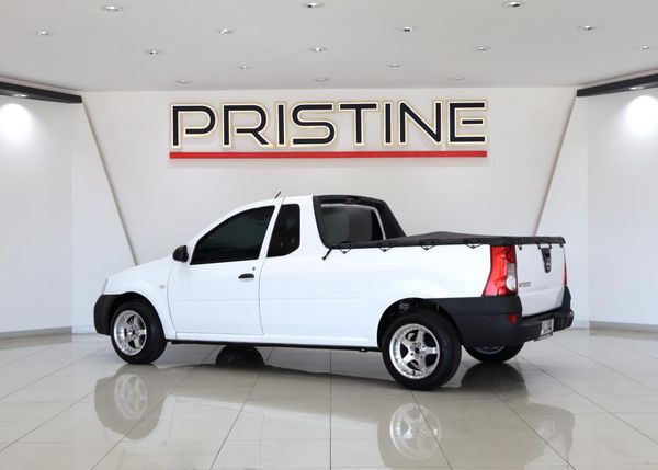 2022-Nissan-NP200-16 image:3