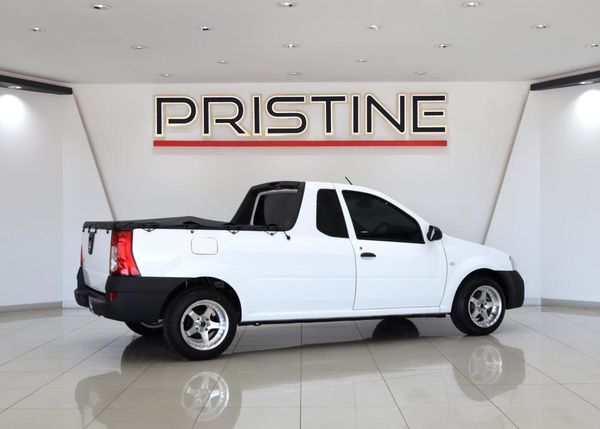 2022-Nissan-NP200-16 image:6