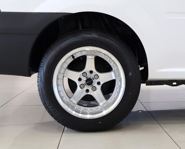 2022-Nissan-NP200-16 image:7