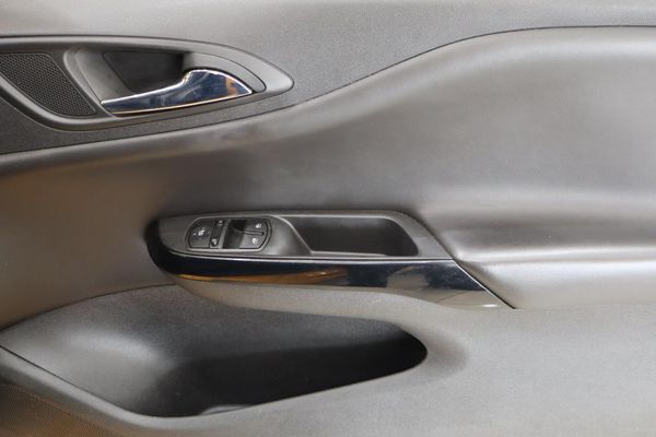 2019-Opel-Corsa-14T-GSi-3-dr image:18
