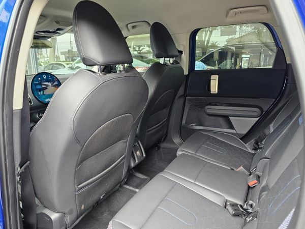 2024-MINI-Countryman-Cooper-C-u25 image:7