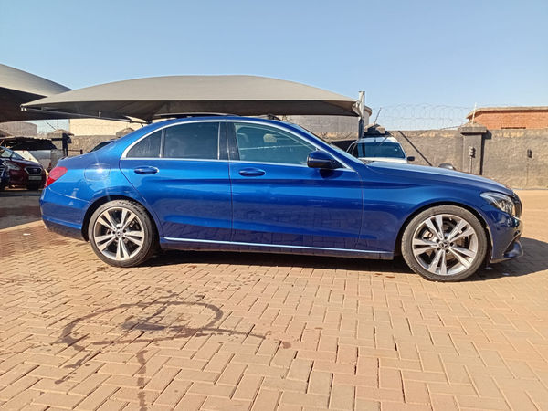 2018-Mercedes-Benz-C-Class-C200-AUTO image:8