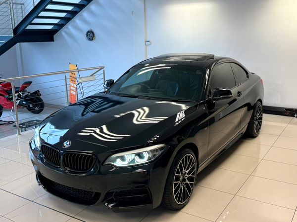 2020-BMW-2-Series-M240i-Coupe-Auto image:4