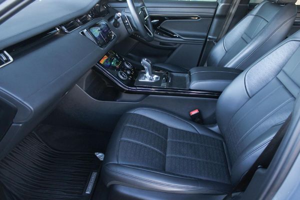 2023-Land-Rover-Range-Rover-Evoque-20D-SE-R-Dynamic-D200-147kW image:9